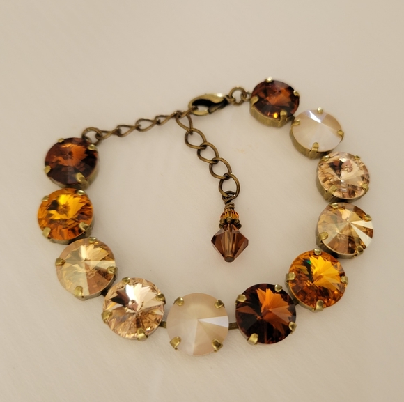 Austrian Crystal Earrings in Antique Brass - Picture 8 of 8